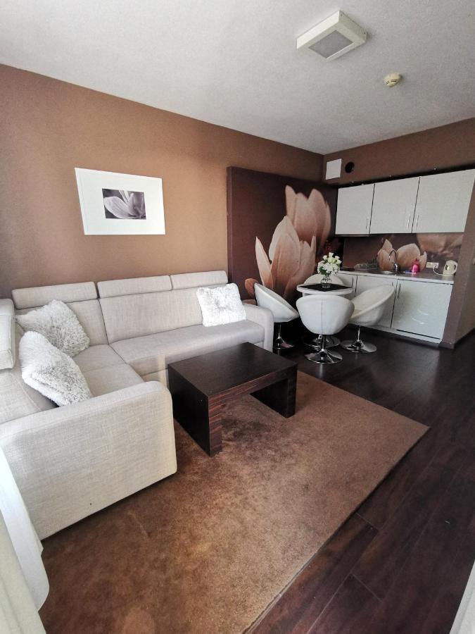 Apartament Prywatny Salon Z Aneksem Kuchennym I Sypialnia W Hotelu Diva Колобжег Экстерьер фото